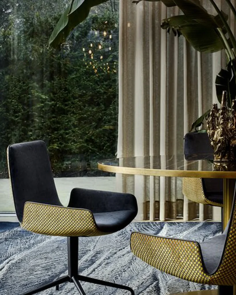 Freifrau Amelie Armchair Low