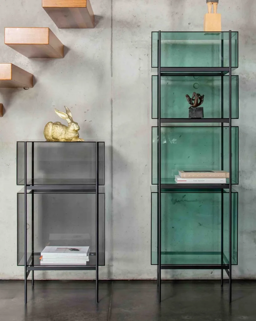 Pulpo Lyn Glasschrank von Visser & Meijwaard